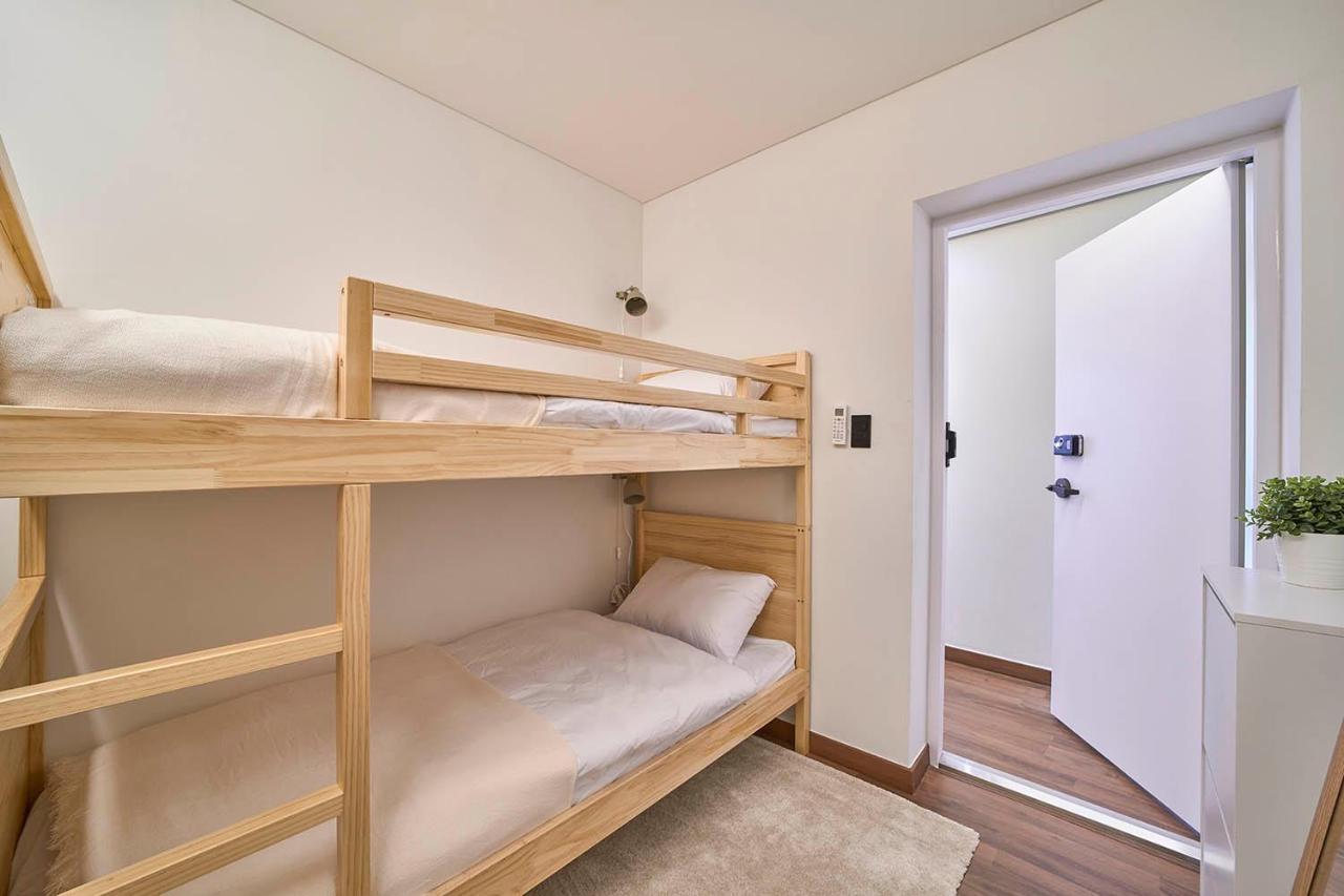 Futon 2* Seoul